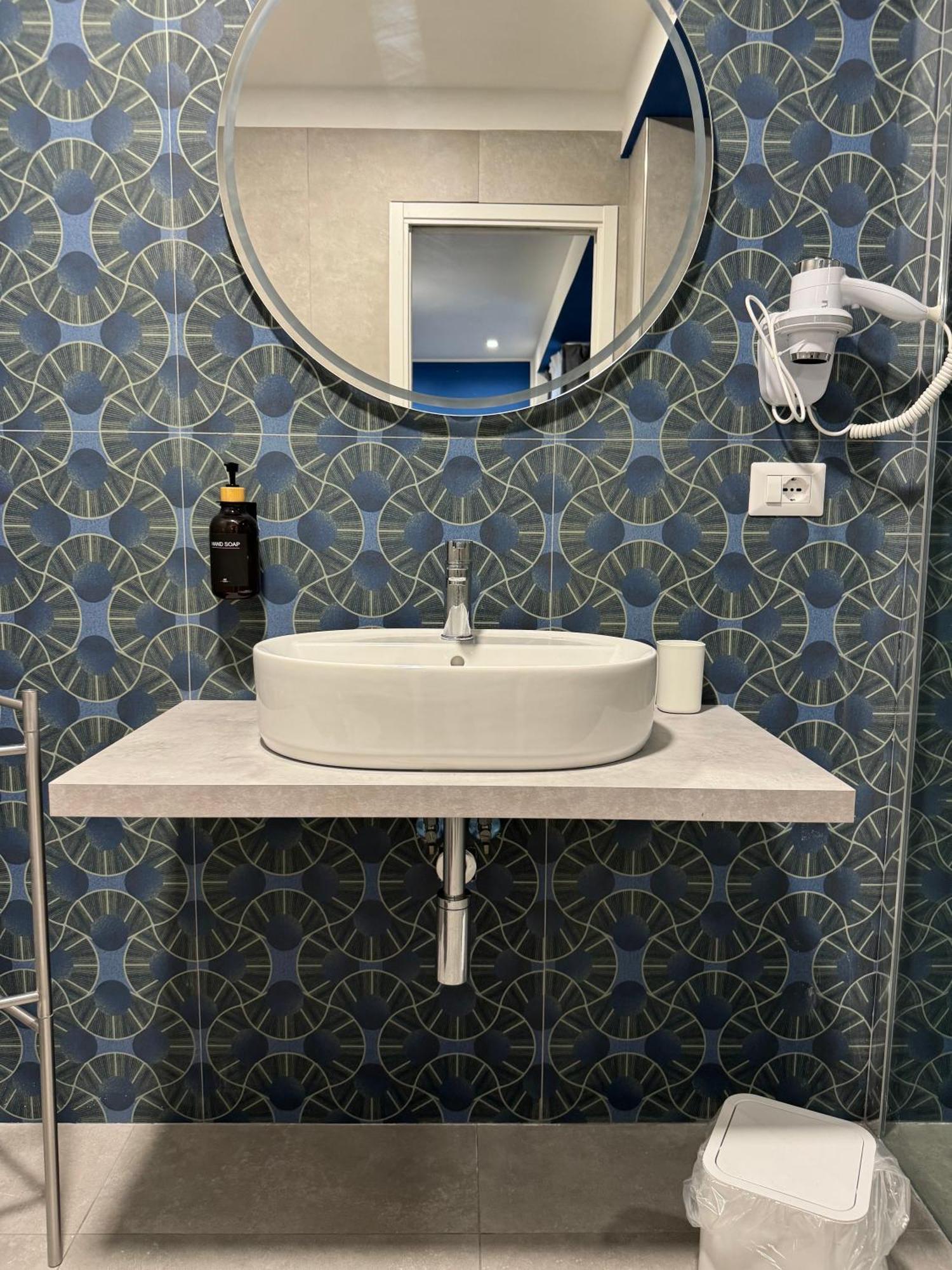 Black Room & Breakfast Бари Экстерьер фото